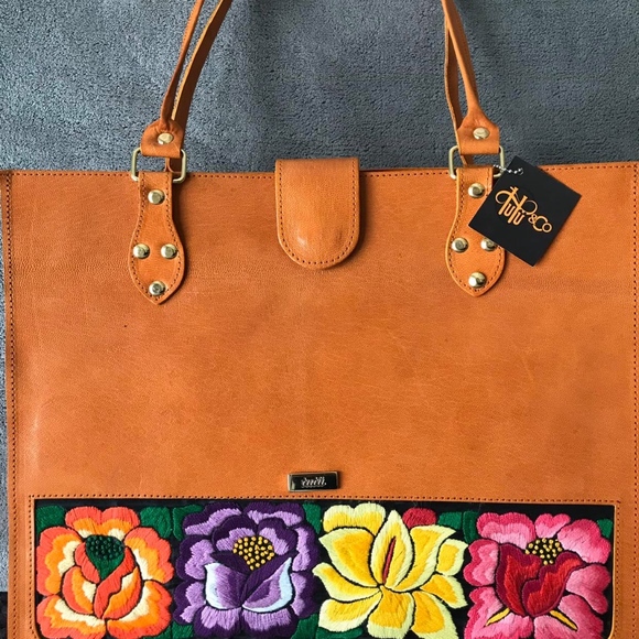 BRAND NEW Beautiful Leather Handbag !! - Picture 4 of 5